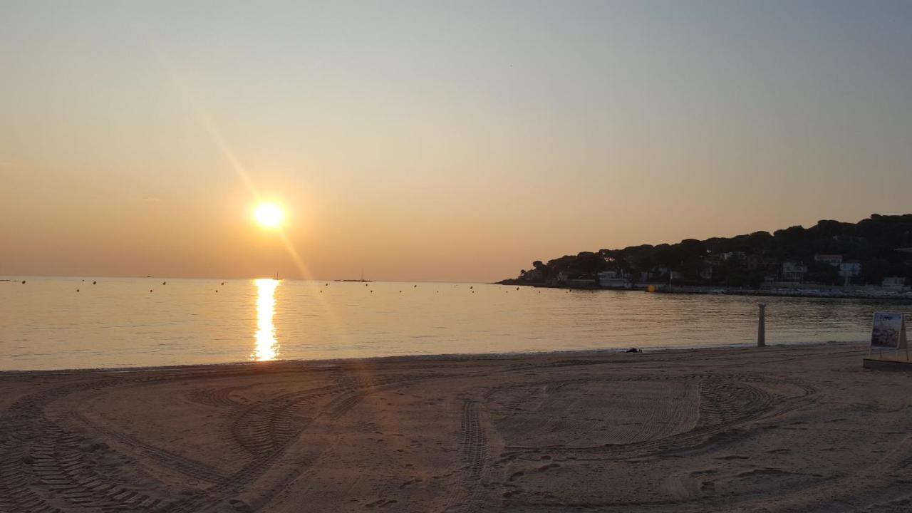 Magnifique "Gite De La Garoupe" Au Cap D'Antibes A 300M Des Plages Bagian luar foto