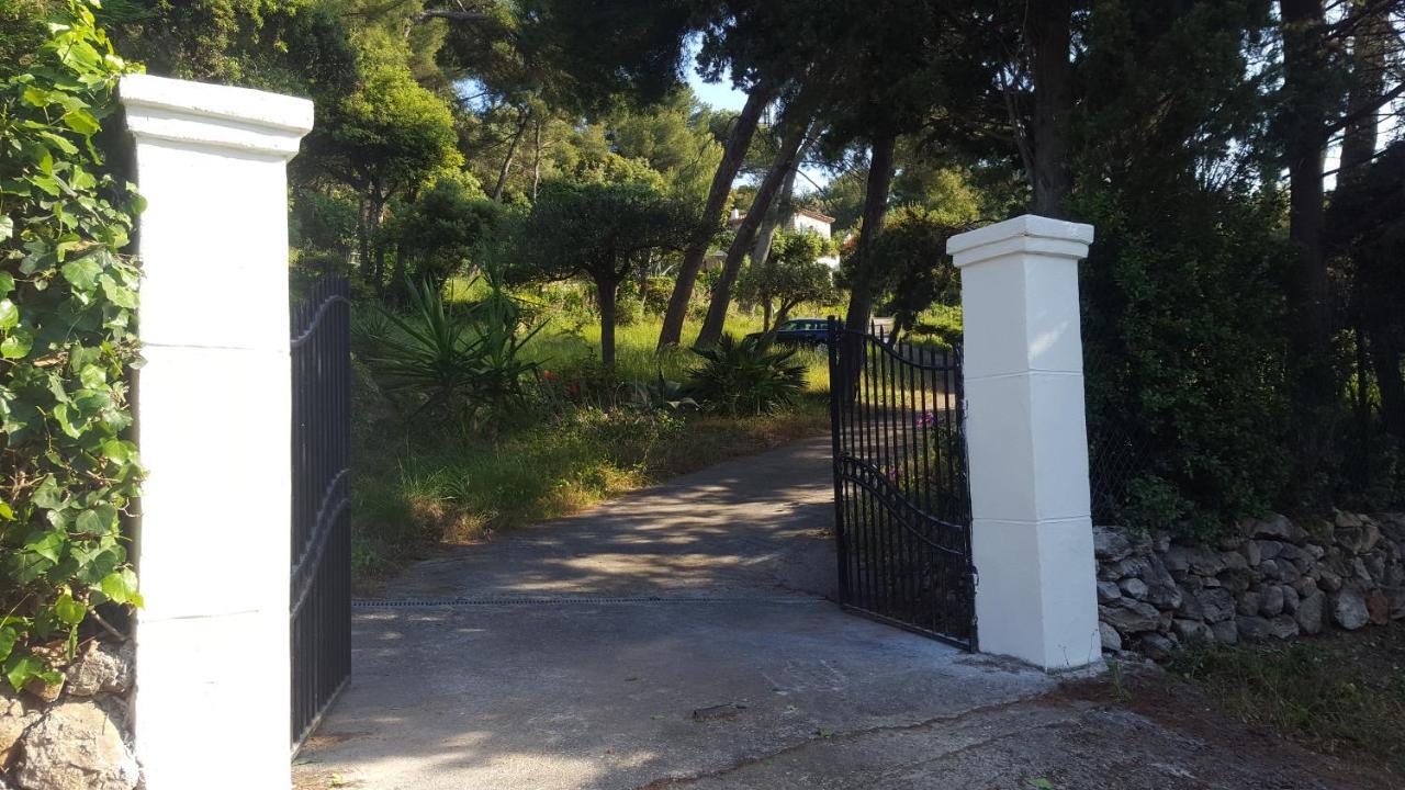 Magnifique "Gite De La Garoupe" Au Cap D'Antibes A 300M Des Plages Bagian luar foto